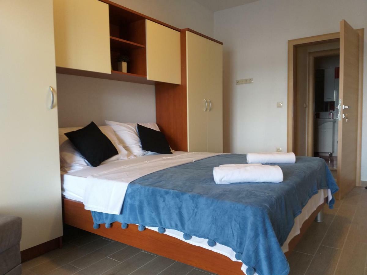 "Laurier" Rooms & Apartments เซลินา ภายนอก รูปภาพ