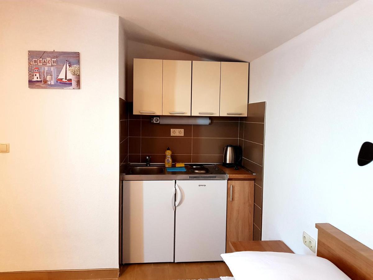"Laurier" Rooms & Apartments เซลินา ภายนอก รูปภาพ